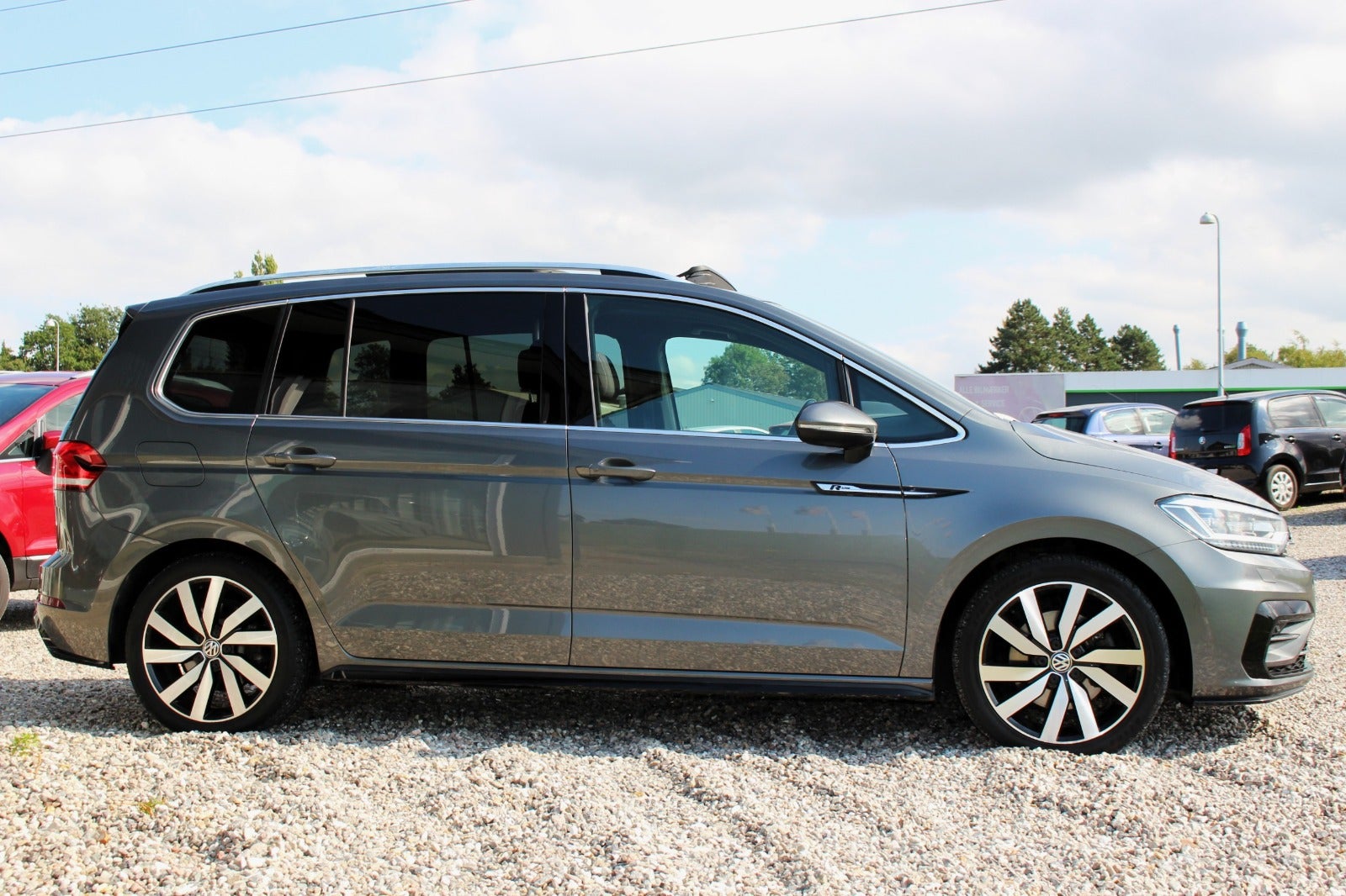 VW Touran TDi 190 R-line DSG Van