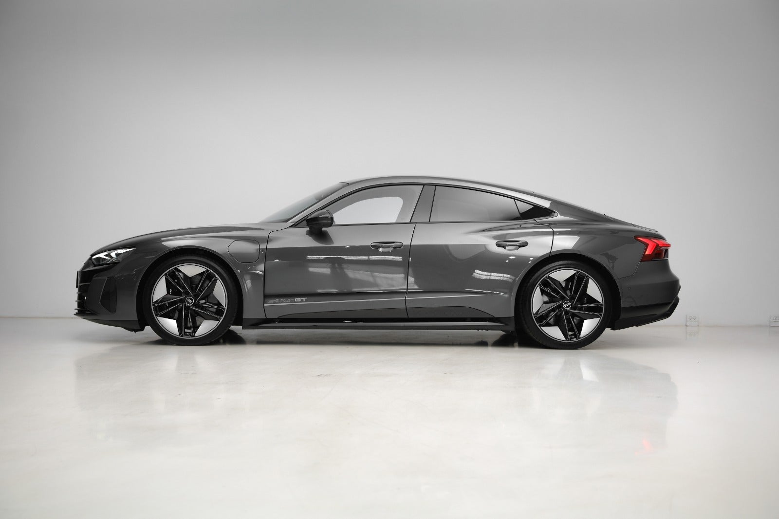 Audi RS e-tron GT quattro