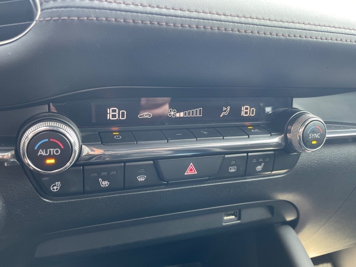 Billede af Mazda 3 1,8 SkyActiv-D 116 Sky aut.