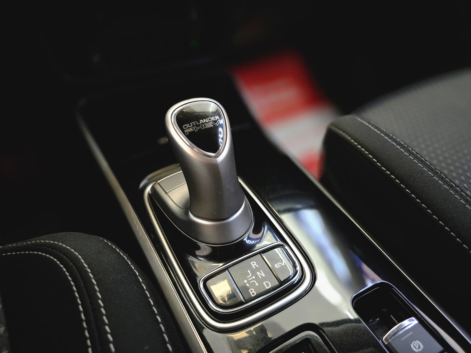 Billede af Mitsubishi Outlander 2,4 PHEV Inform+ CVT 4WD