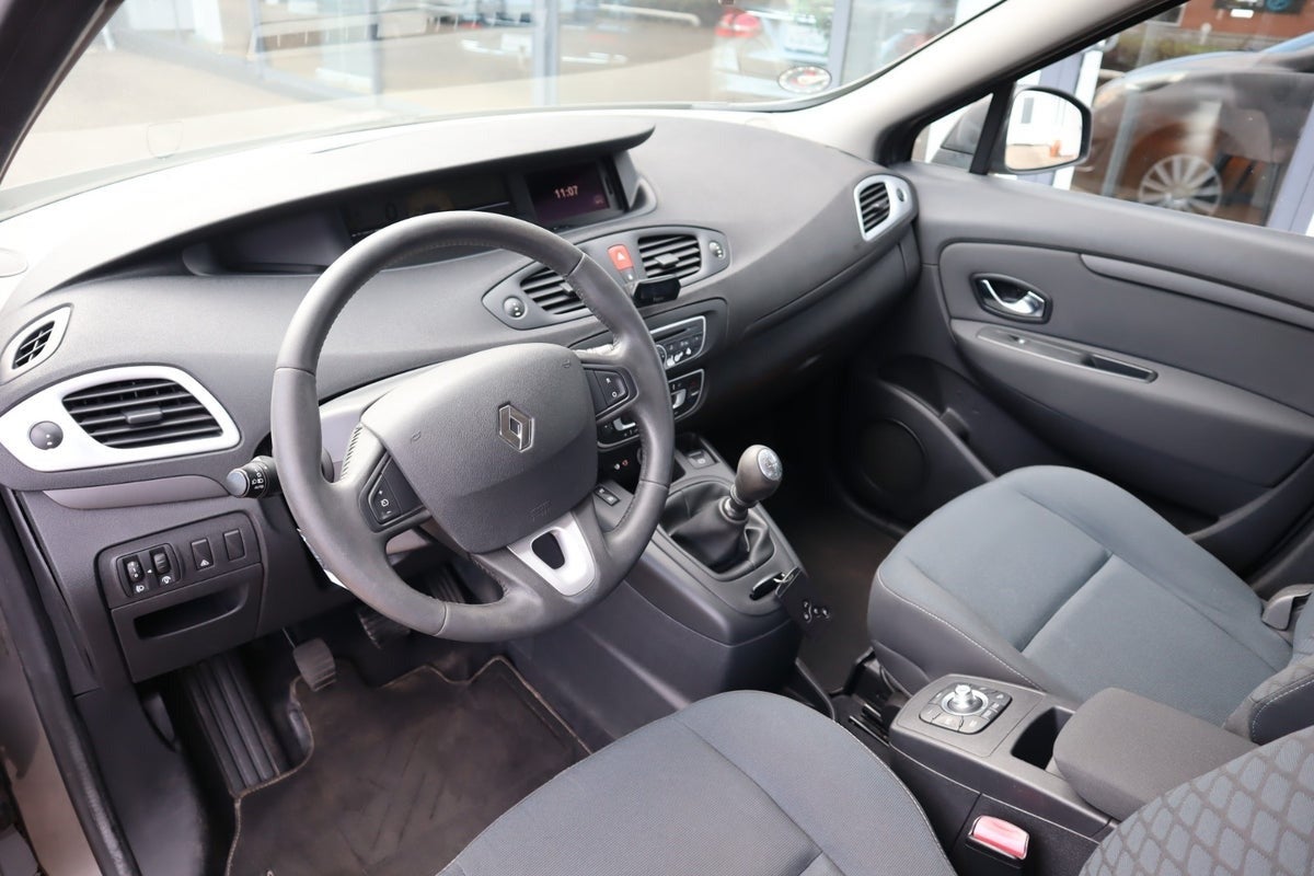 Billede af Renault Grand Scenic III 1,9 dCi 130 Dynamique 7prs