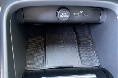 Volvo XC40 P6 ReCharge Core