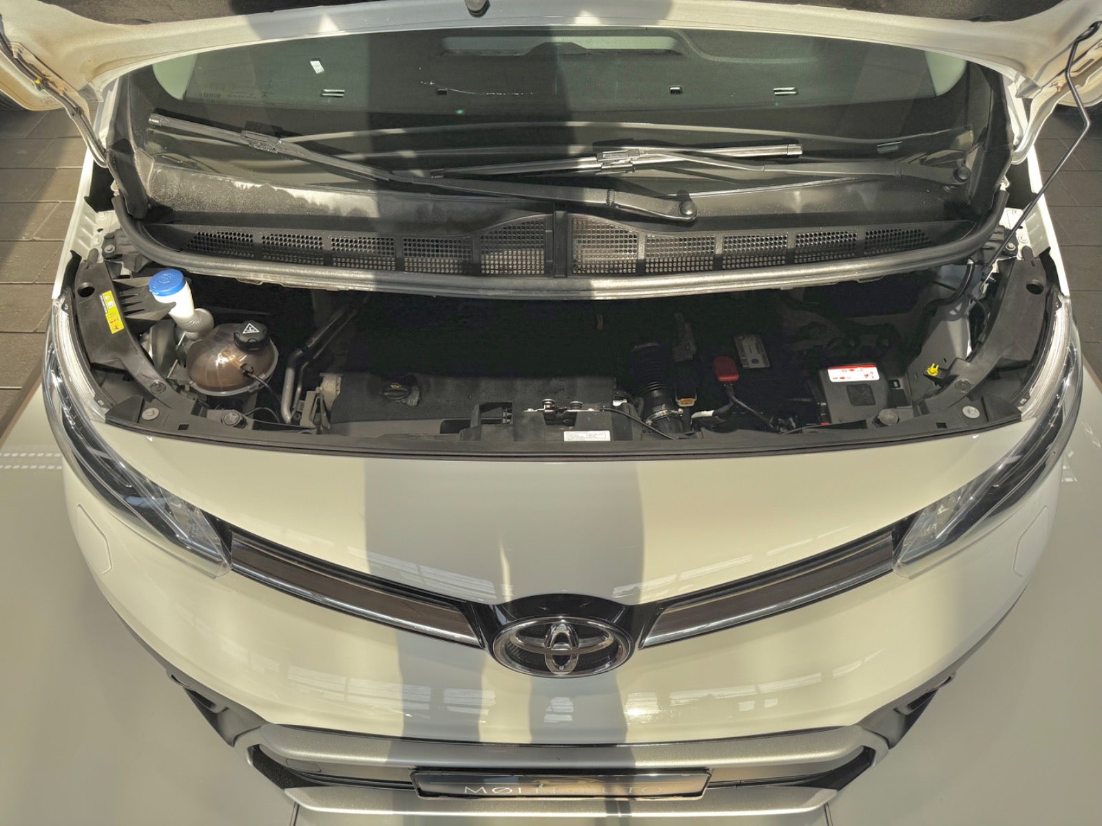 Billede af Toyota ProAce 2,0 D 120 Medium Comfort Master aut.