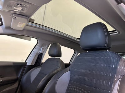 Peugeot 2008 BlueHDi 100 Allure Sky