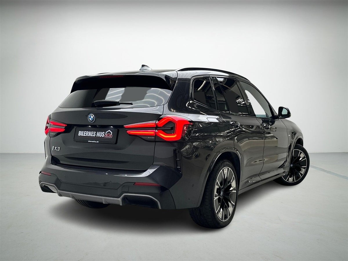 BMW iX3 Charged Plus M-Sport billede 2