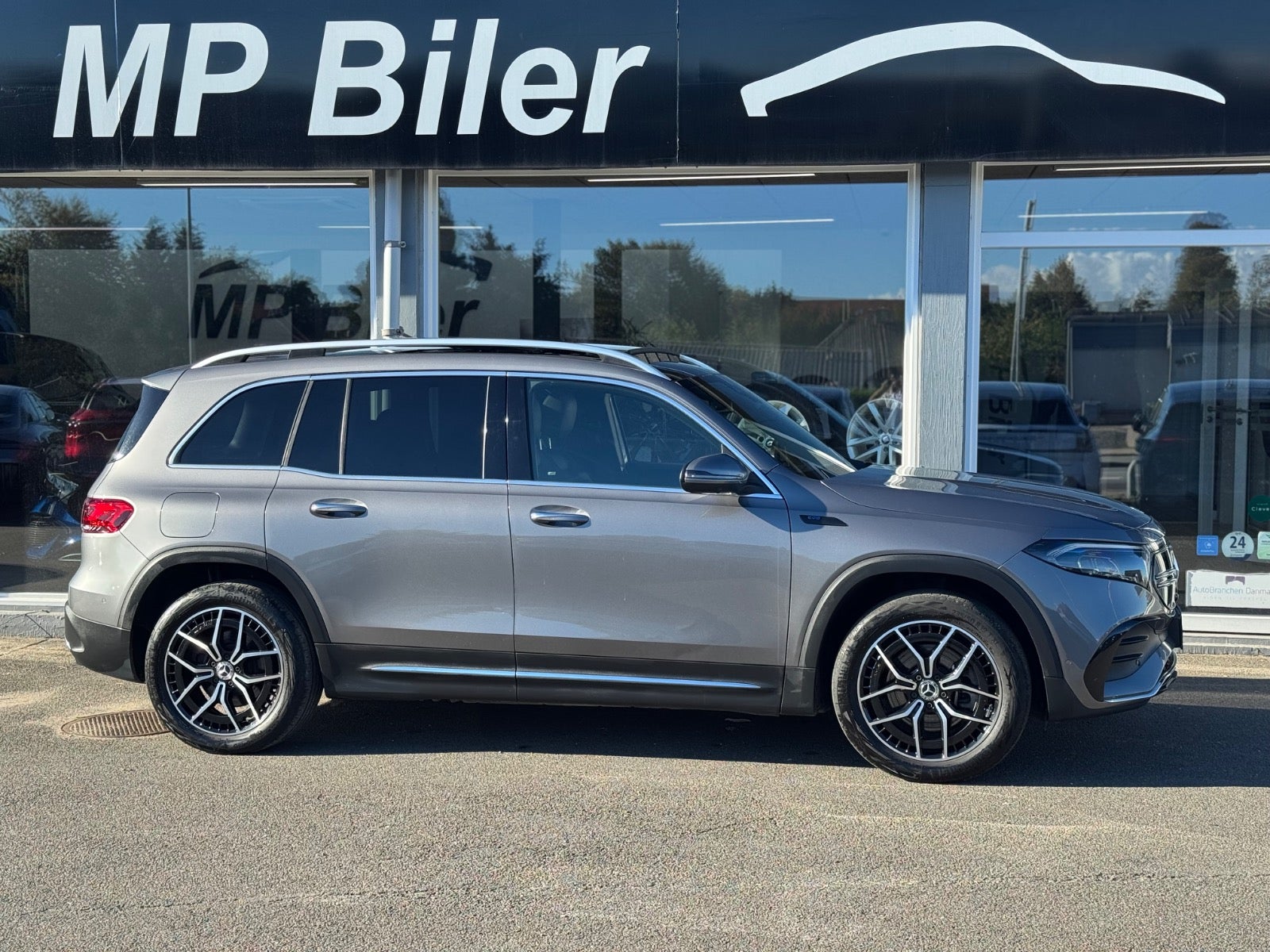 Billede af Mercedes EQB300  AMG Line 4Matic