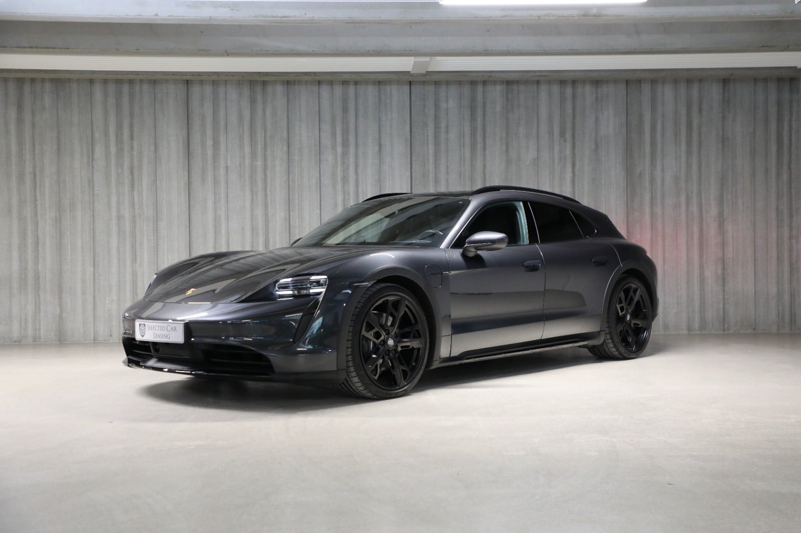 Porsche Taycan 4S Performance+ Cross Turismo