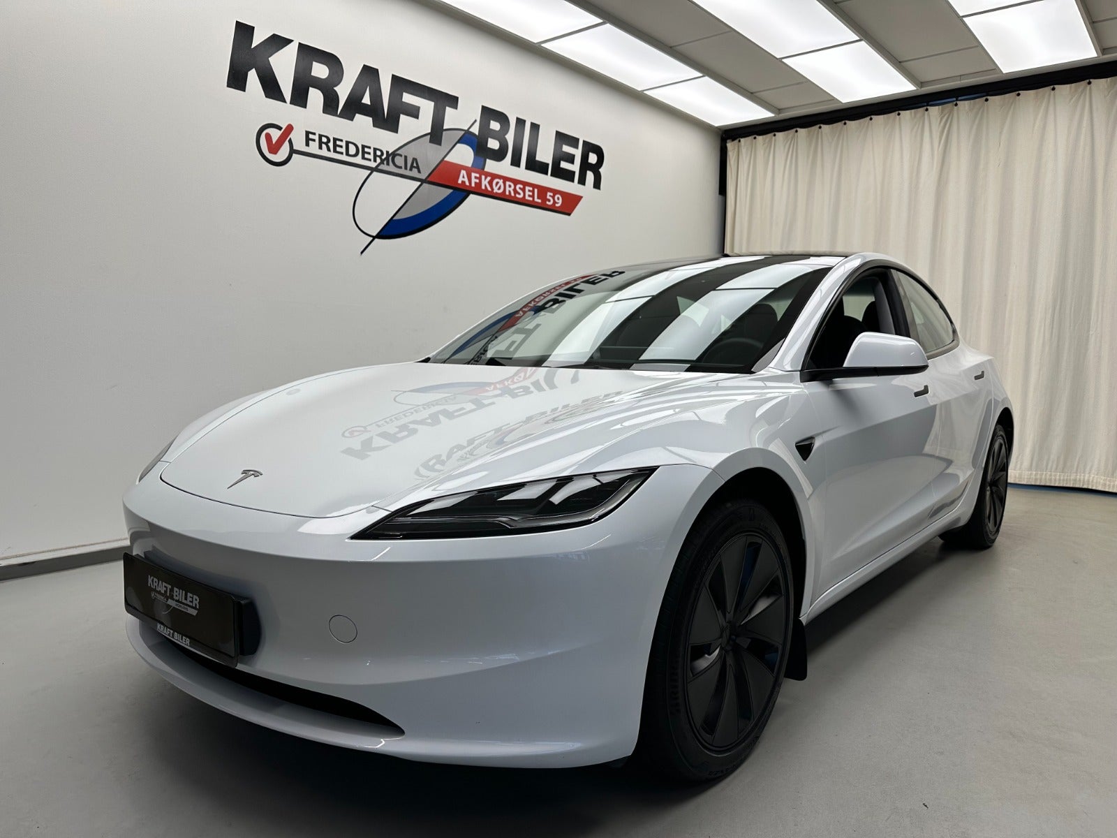 Billede af Tesla Model 3  RWD