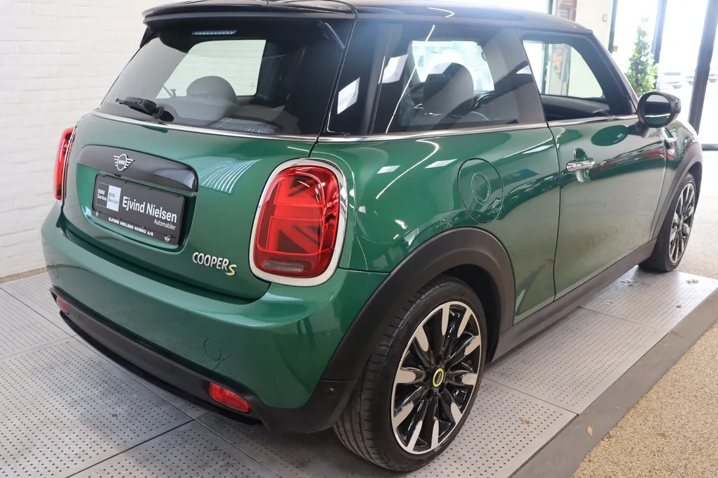 MINI Cooper SE Classic Trim