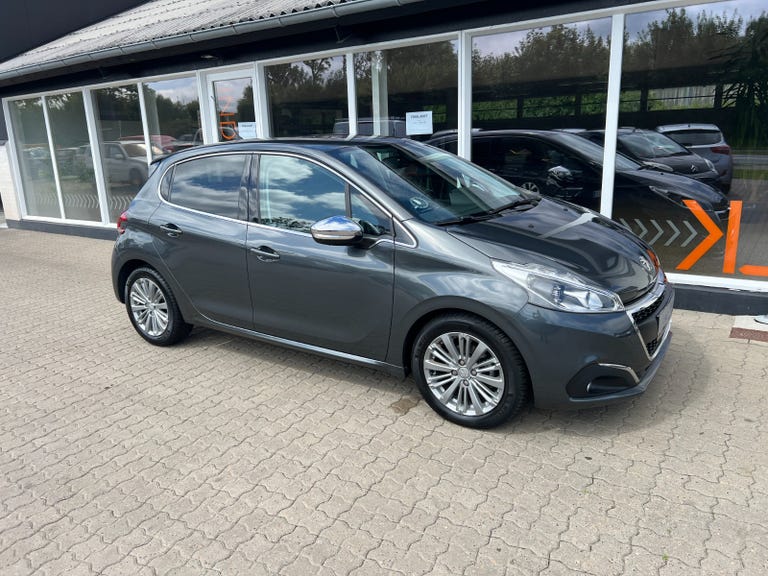 Peugeot 208 BlueHDi 100 Allure