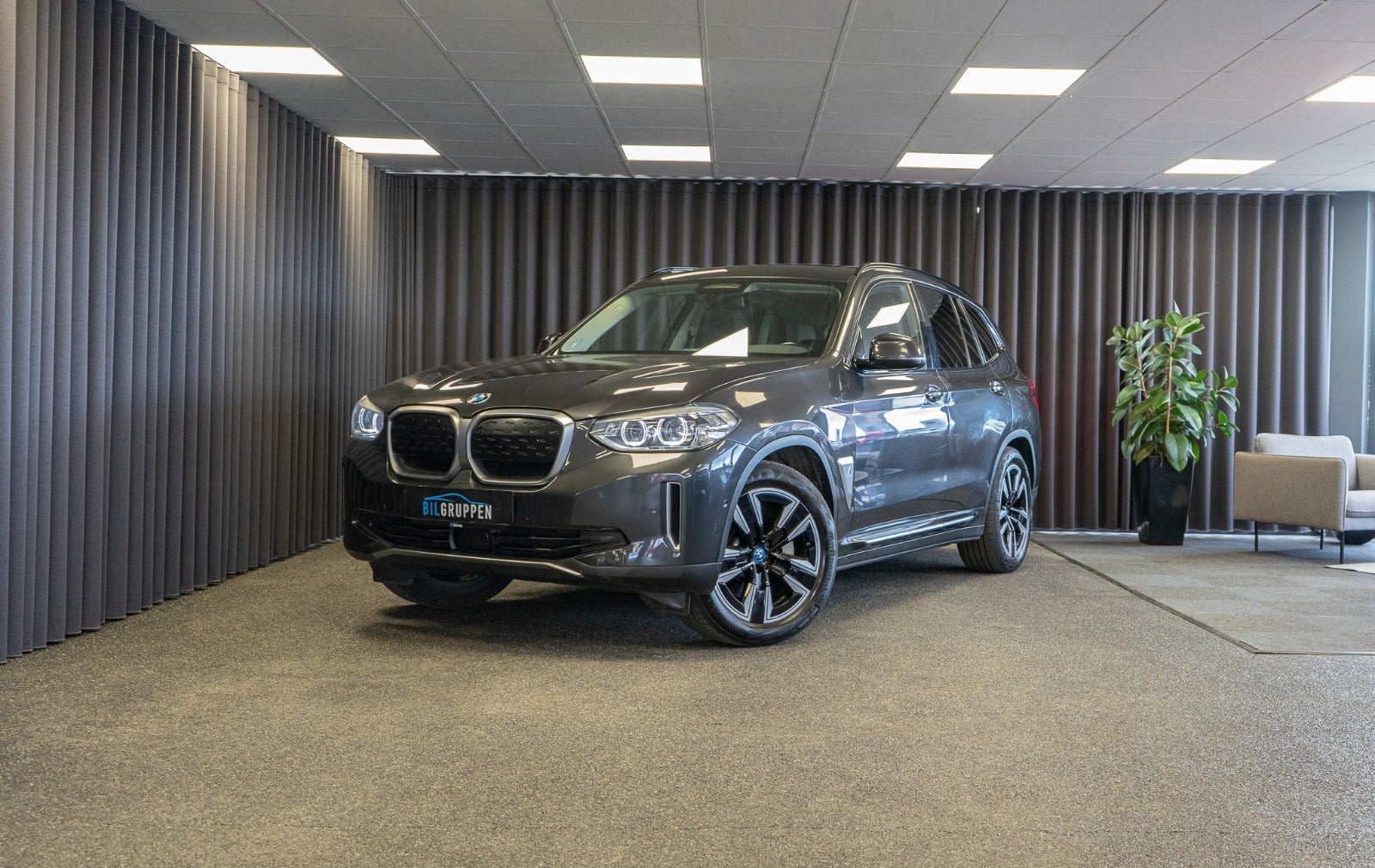 Billede af BMW iX3  Charged