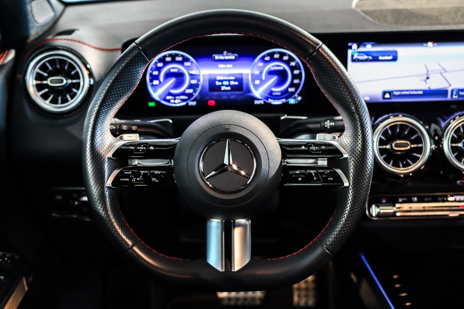 Billede af Mercedes EQB350  AMG Edition 4Matic