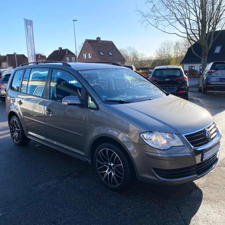 VW Touran TDi 140 Trendline DSG