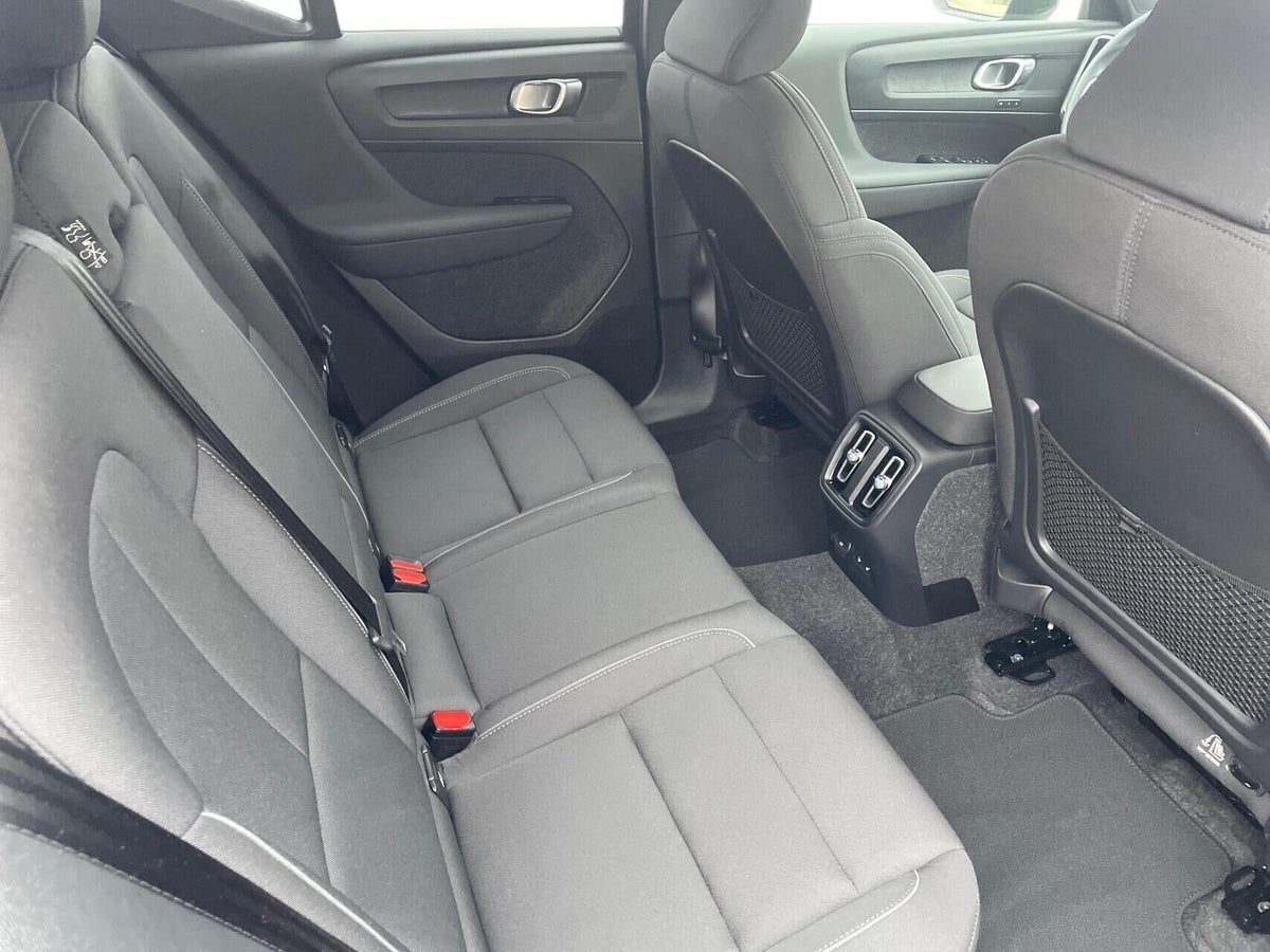 Volvo EX40 Extended Range Black Edition billede 13