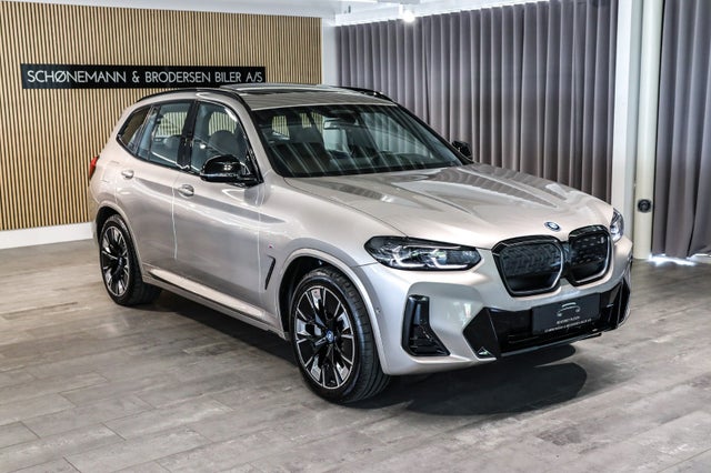 BMW iX3  Charged Plus M-Sport