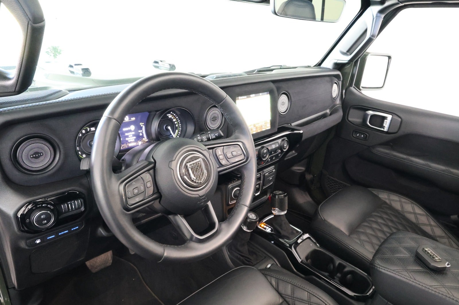 Jeep Wrangler Unlimited 2,0 4xe Sahara aut. 5d - 13