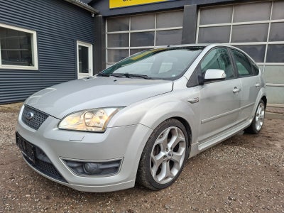 Ford Focus 2,5 ST 5d