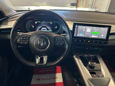 MG MG5 Luxury