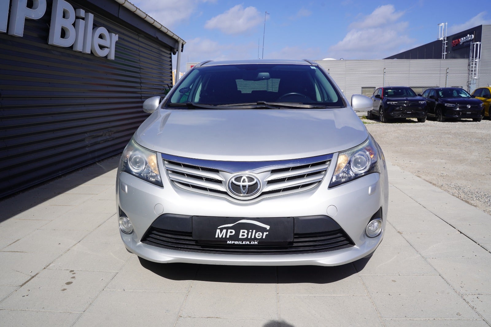 Billede af Toyota Avensis 2,0 D-4D T2 Premium stc.