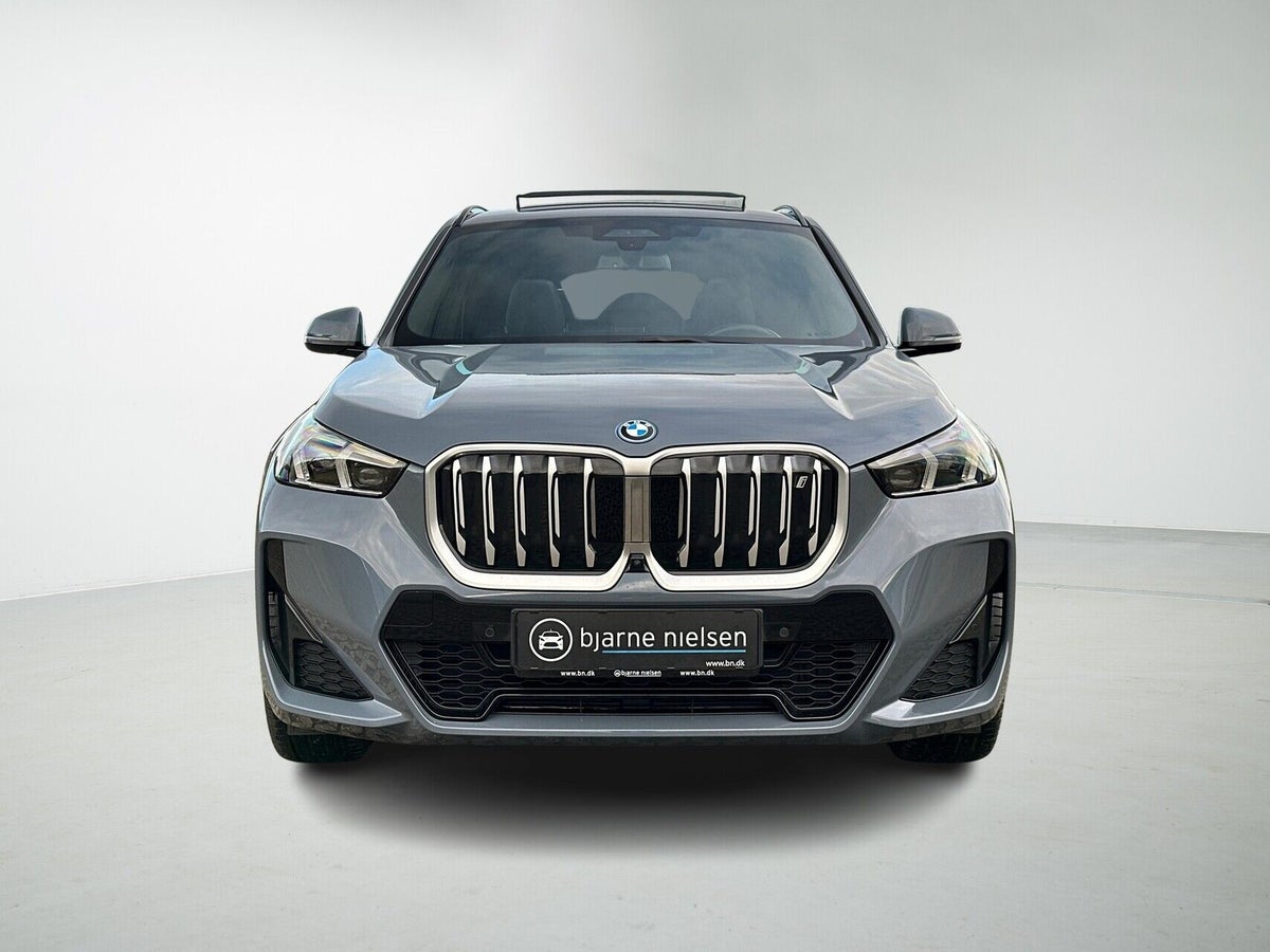 BMW iX1 xDrive30 M-Sport billede 2