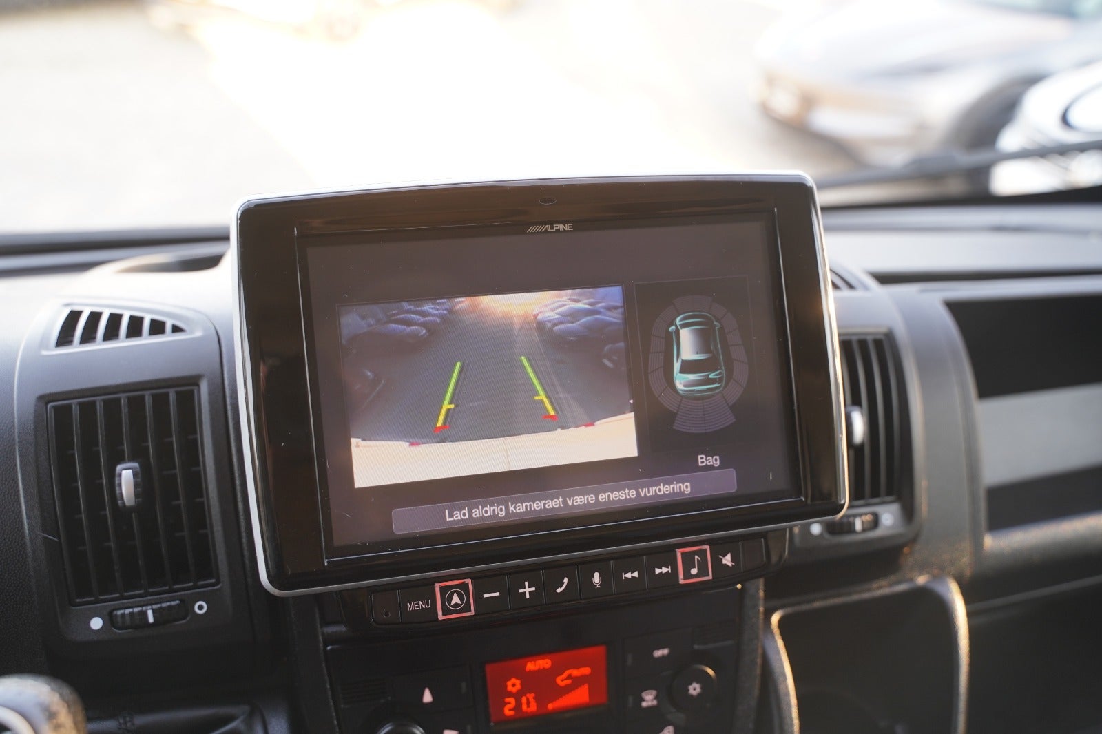 Billede af Citroën Jumper 35+ 2,2 BlueHDi 165 L3H2 FlexLine+