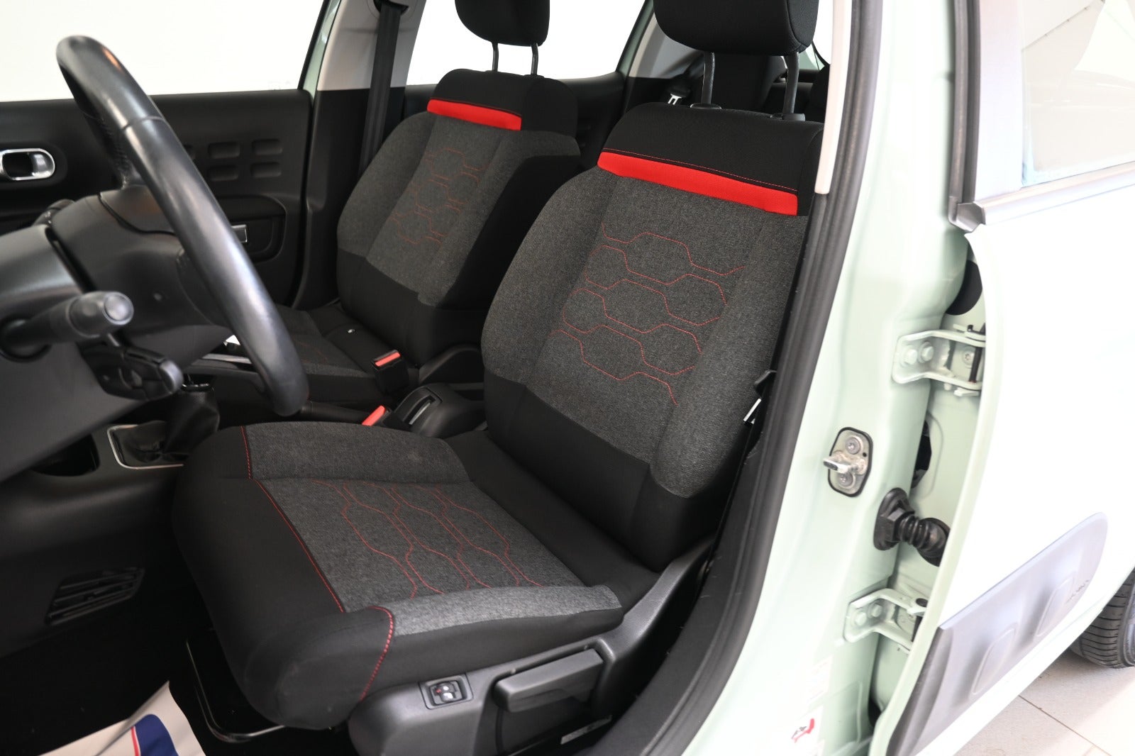 Citroën C3 PureTech 82 Iconic LTD