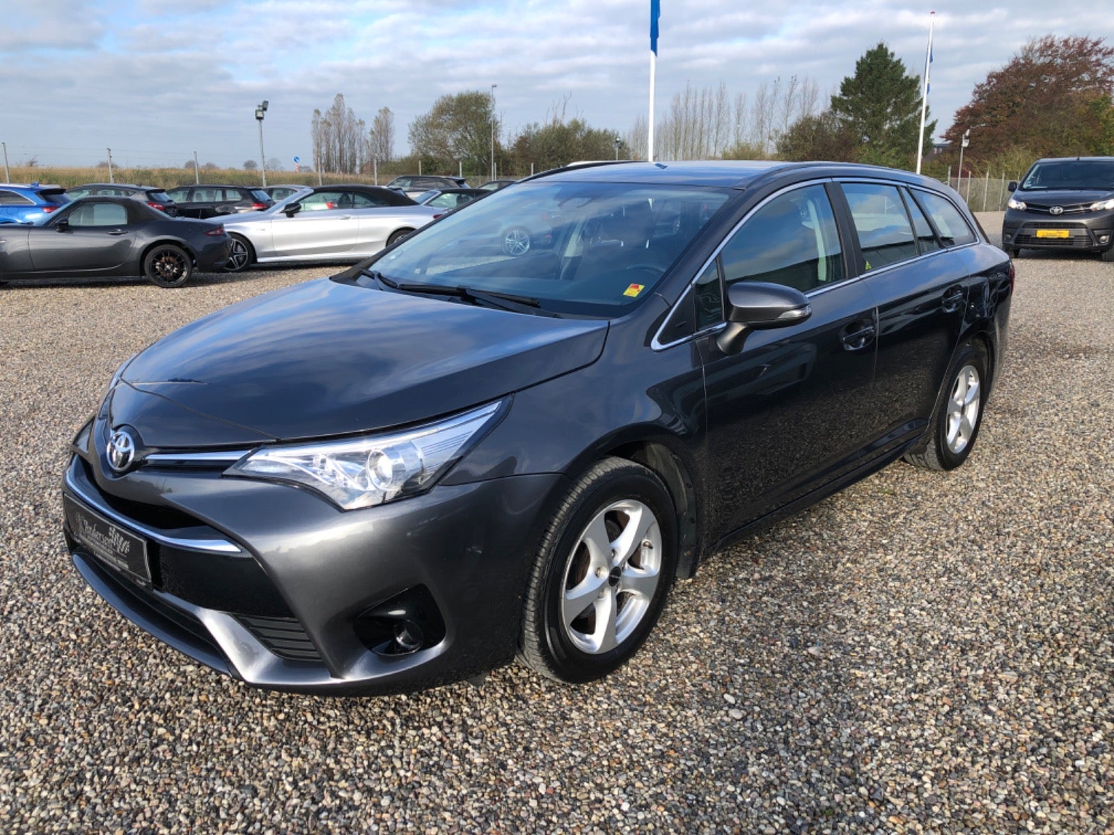 Toyota Avensis 2016