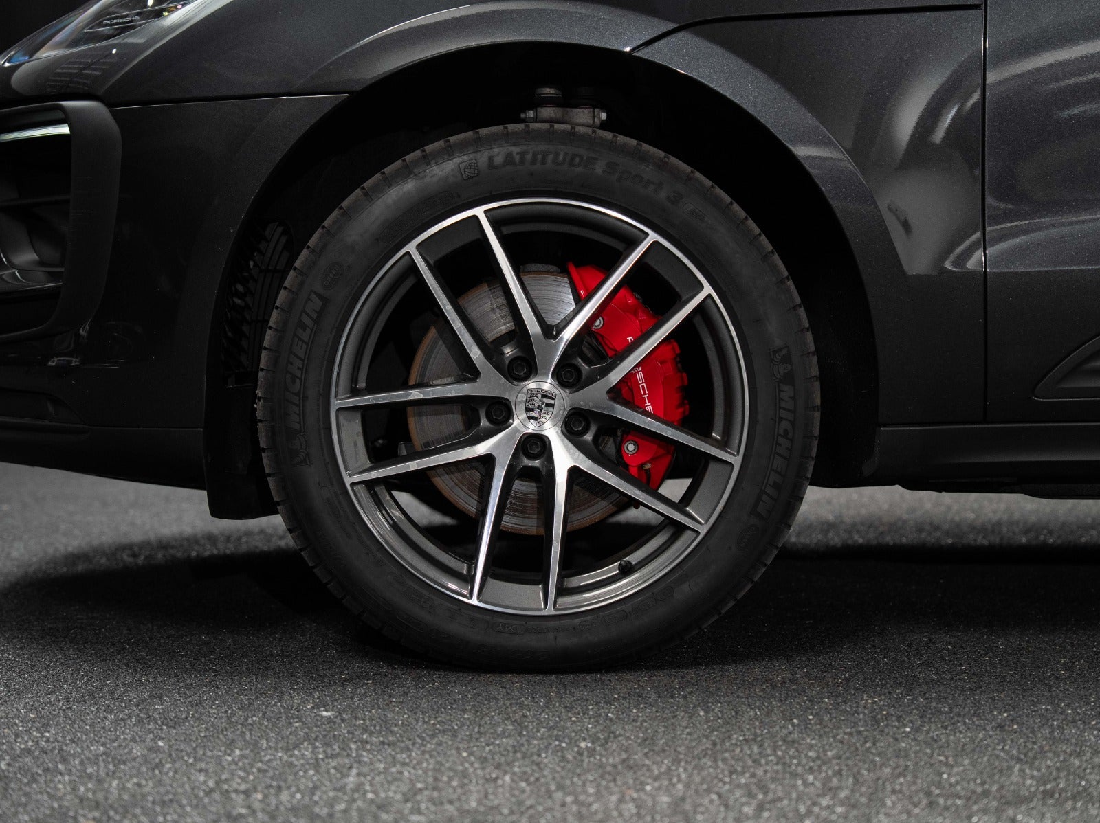 Gallery image 6 of 19