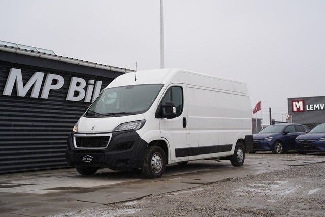 Peugeot Boxer 435 2,2 BlueHDi 165 L3H2 Premium