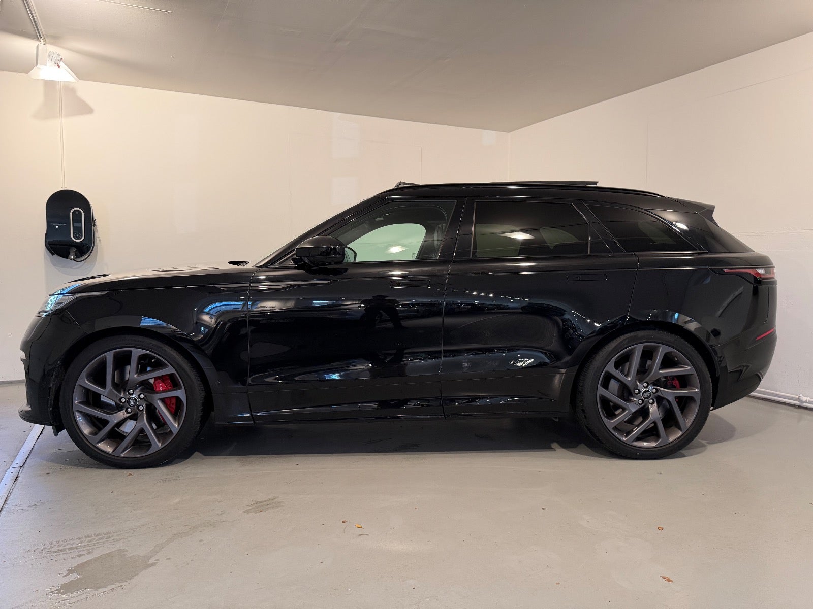 Land Rover – Range Rover Velar