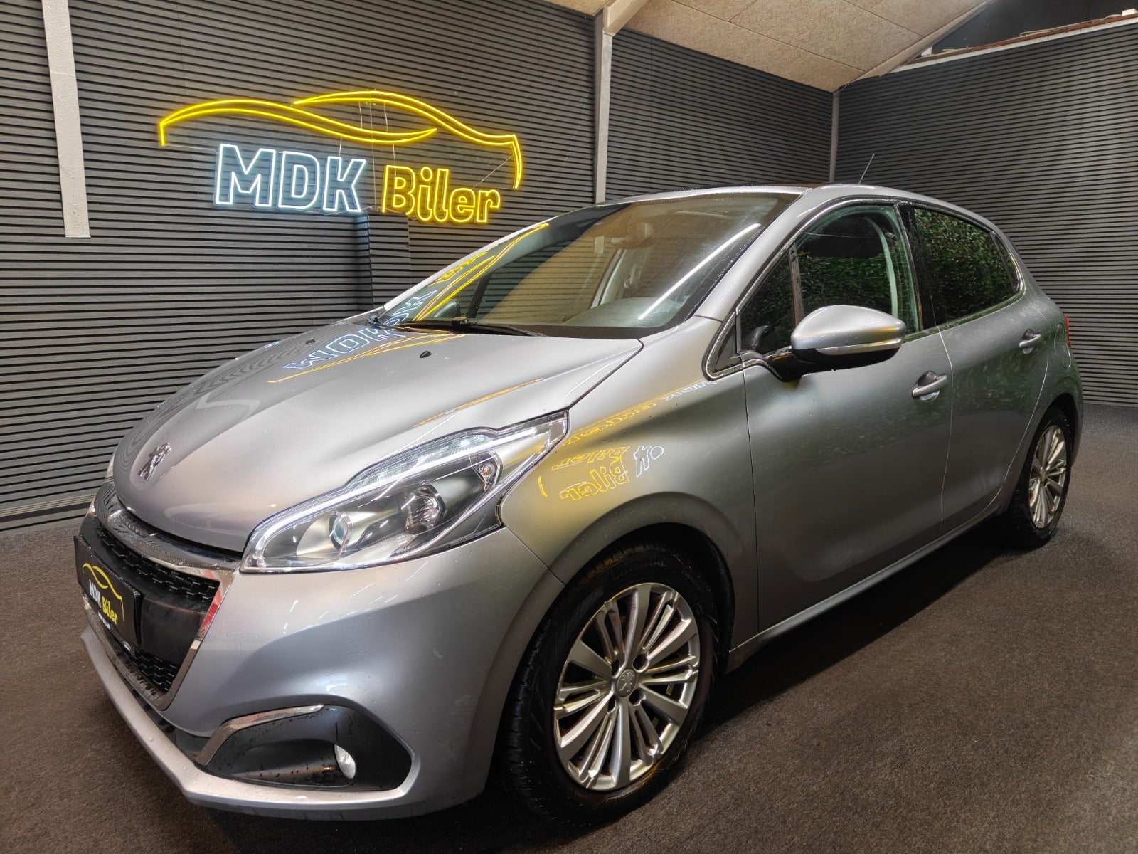 Billede af Peugeot 208 1,5 BlueHDi 100 Prestige Sky