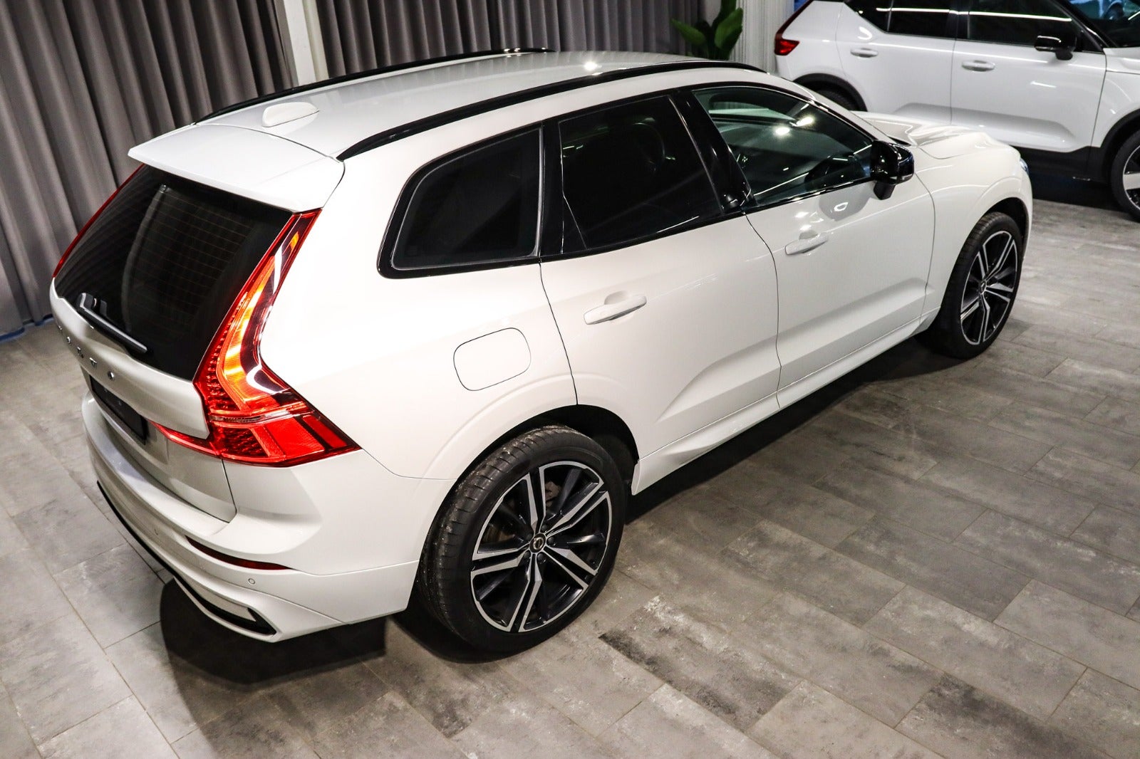 Billede af Volvo XC60 2,0 B4 197 R-Design aut.