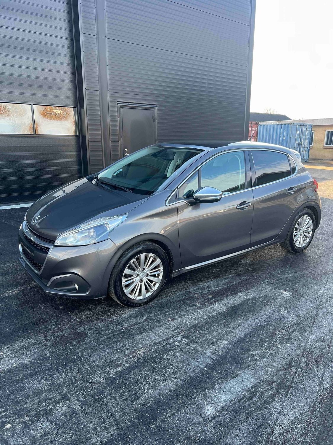 Peugeot 208 BlueHDi 100 Allure