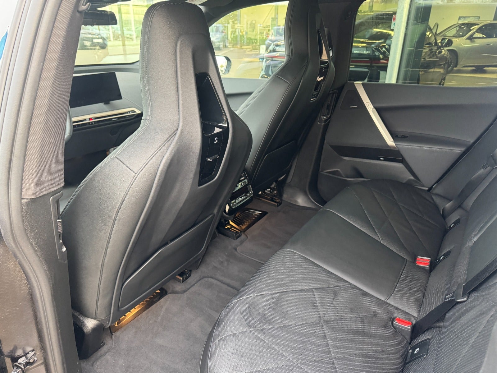 BMW iX xDrive50 Supercharged 5d - 11