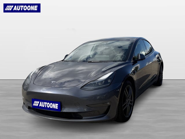 Tesla Model 3  Long Range AWD