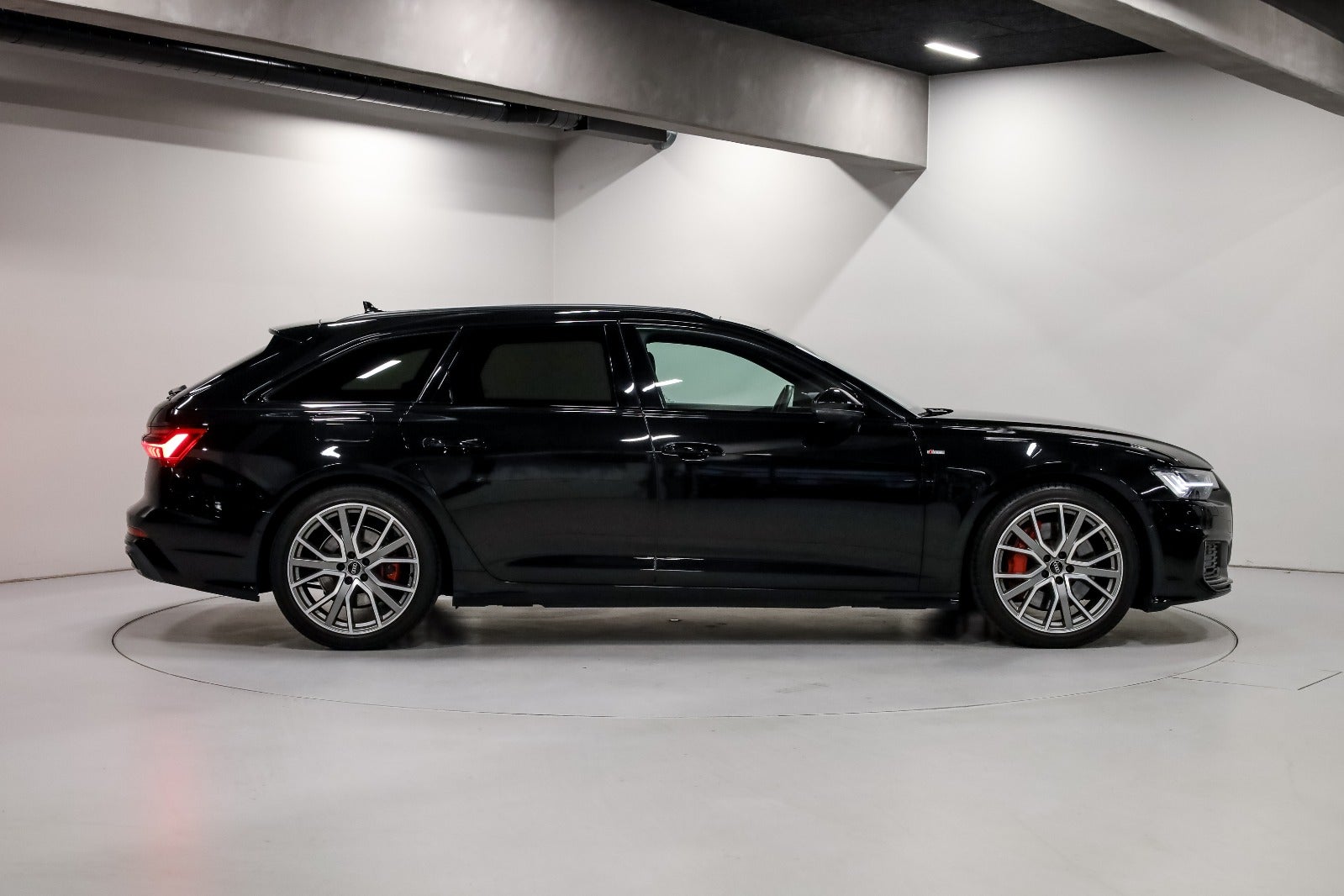 Audi A6 55 TFSi e S-line Avant quattro S-tr.