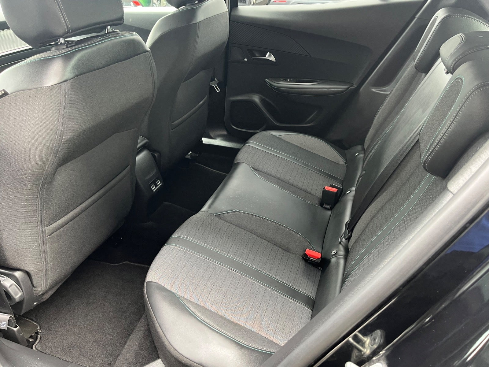 Billede af Peugeot 2008 1,5 BlueHDi 130 Allure Pack EAT8