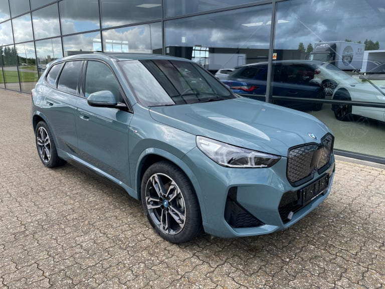 BMW iX1 eDrive20 M-Sport