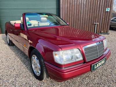 Mercedes E200 2,0 Cabriolet 2d