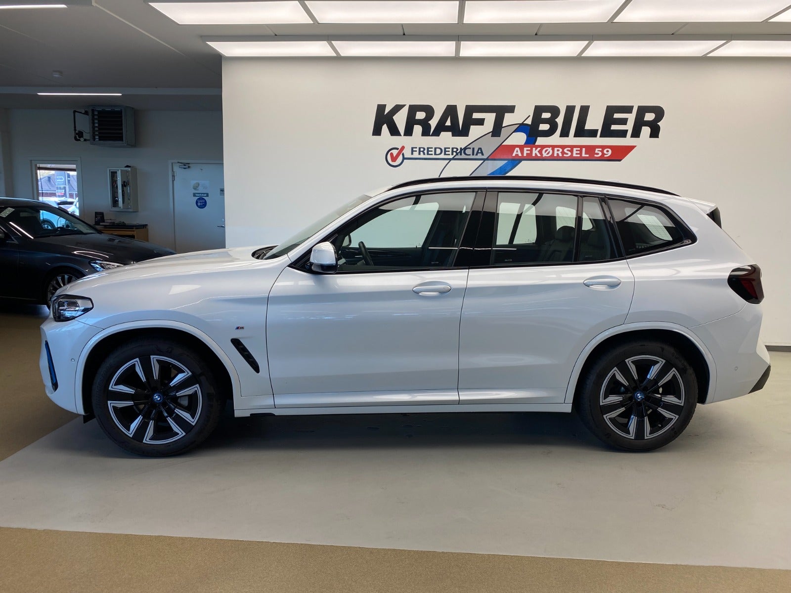 Billede af BMW iX3  Charged M-Sport