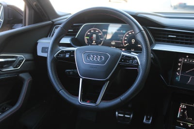Audi Q8 e-tron S-line quattro
