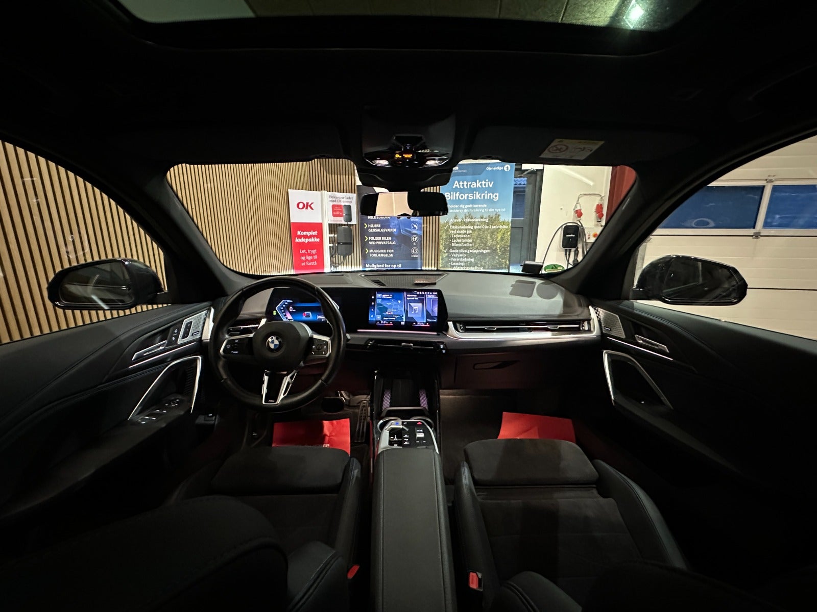 Billede af BMW iX1  xDrive30 Fully Charged M-Sport