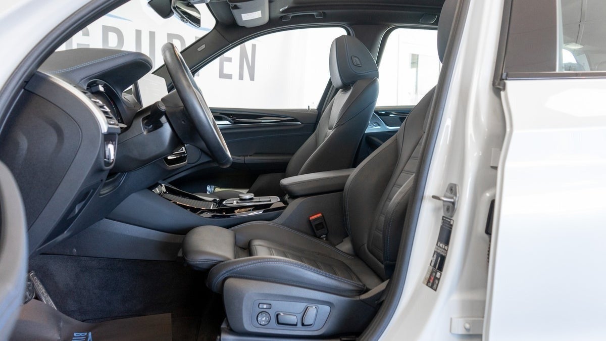 Billede af BMW iX3  Charged Plus M-Sport