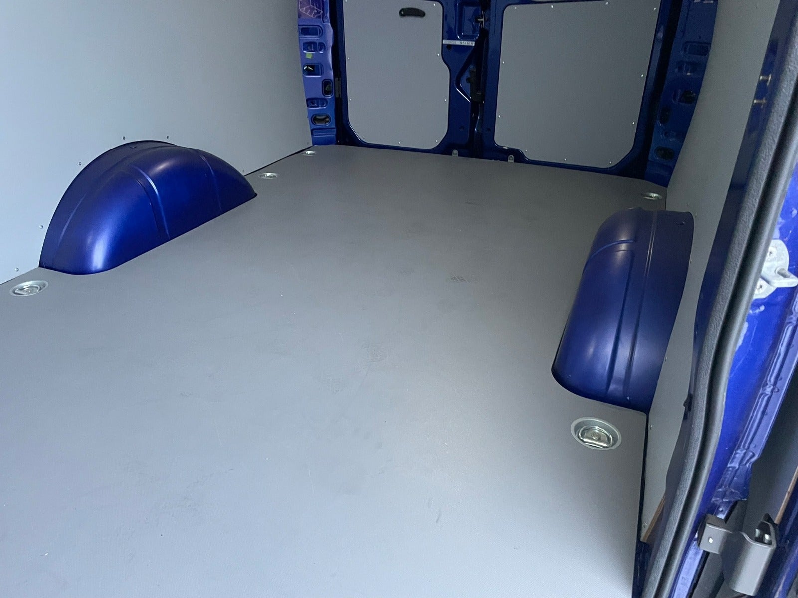 Billede af Iveco Daily 3,0 35S21 12m³ Van AG8