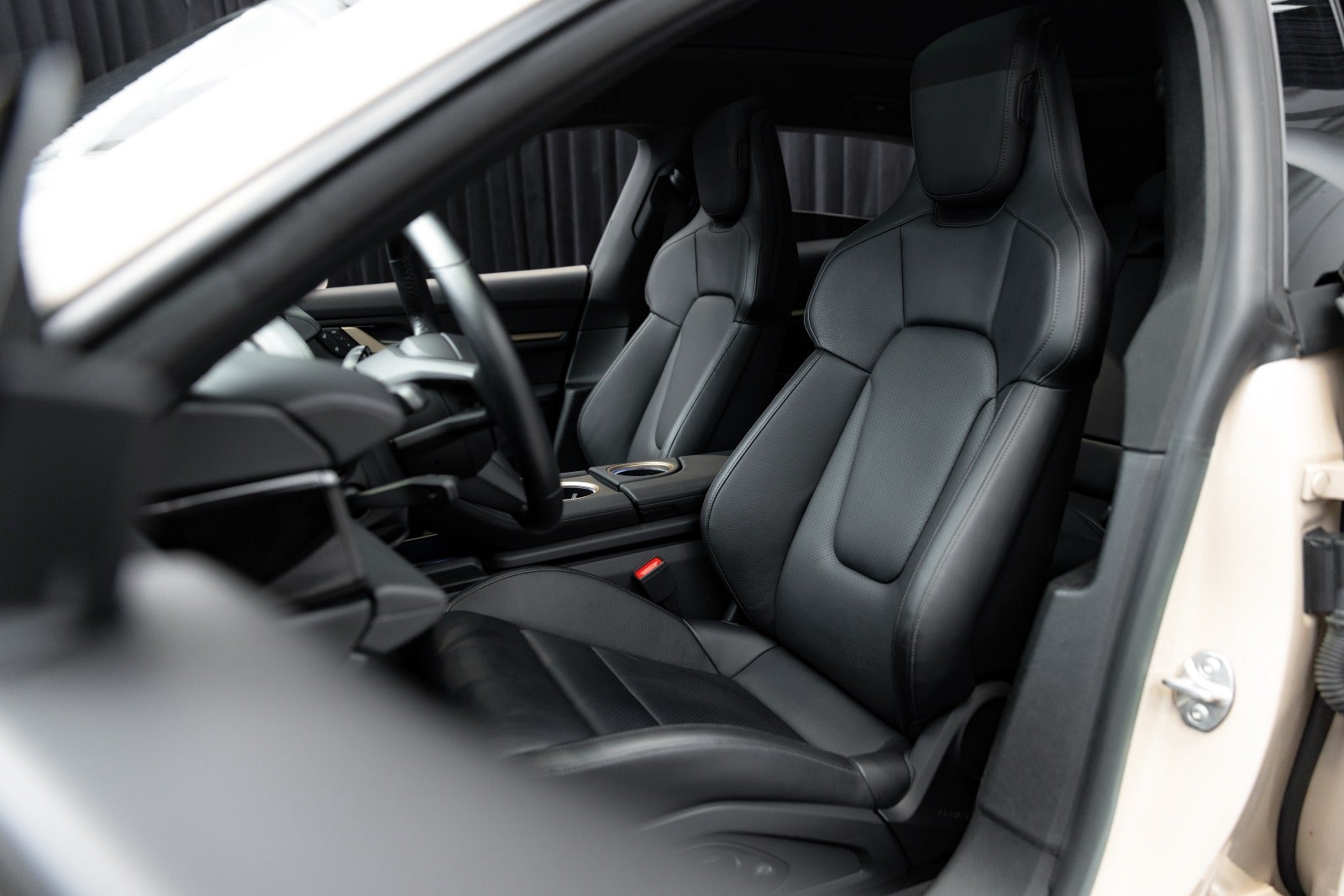 Gallery image 15 of 19