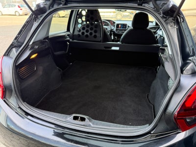 Peugeot 208 PureTech 82 Signature Sky Van