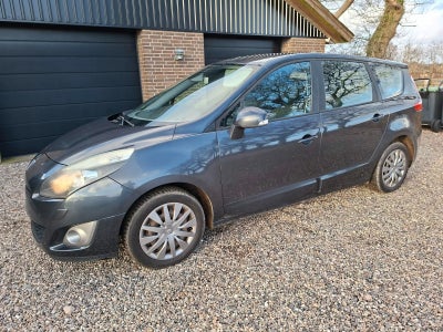 Renault Grand Scenic III 1,9 dCi 130 Dynamique 7prs 5d