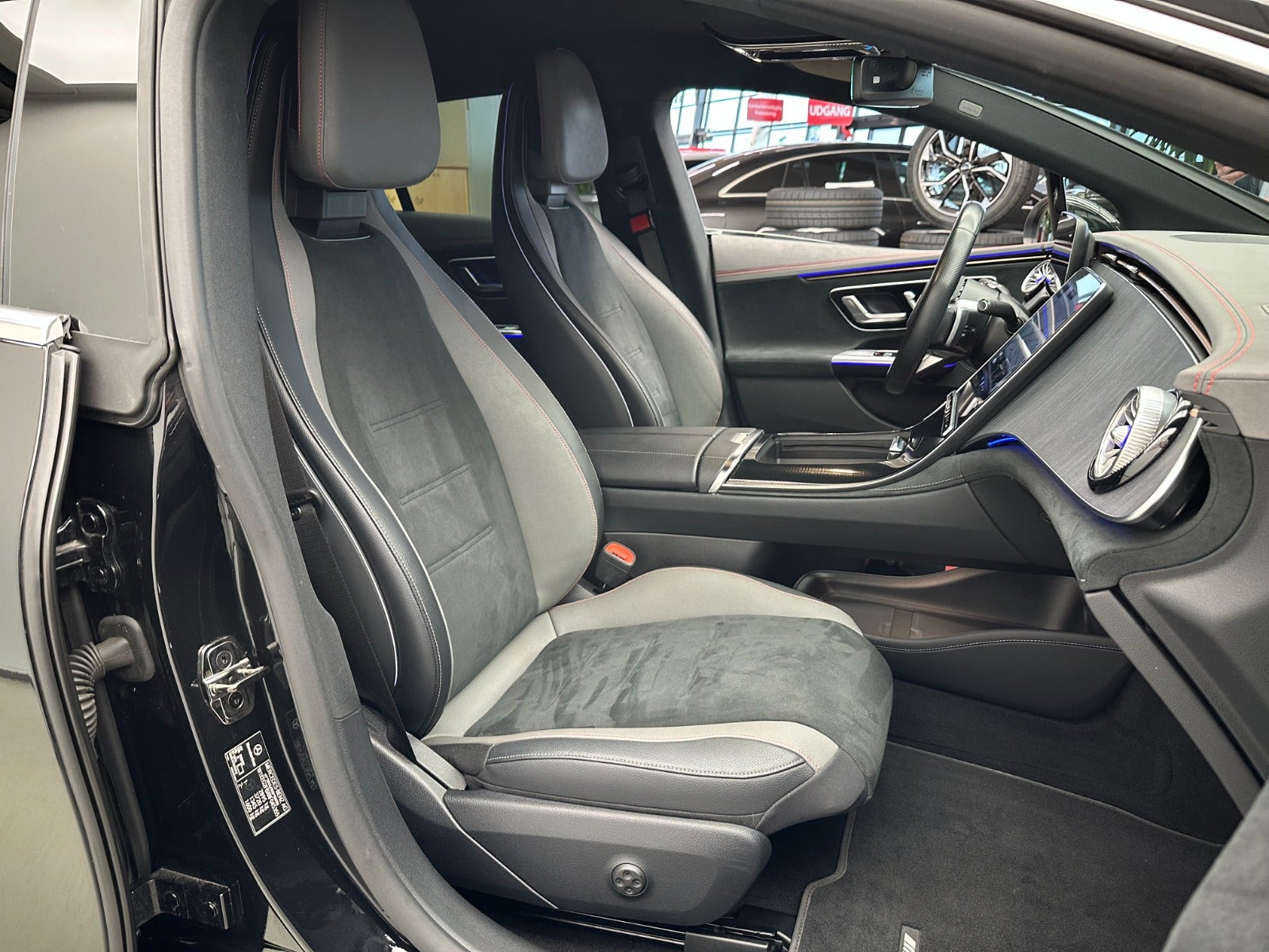 Billede af Mercedes EQE350  AMG Line