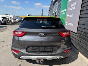 Kia Stonic T-GDi Advance Intro