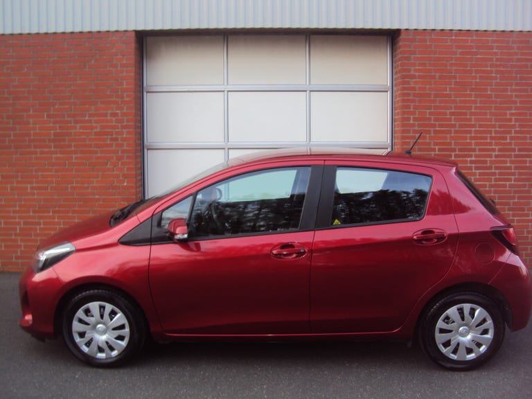 Toyota Yaris VVT-i T2